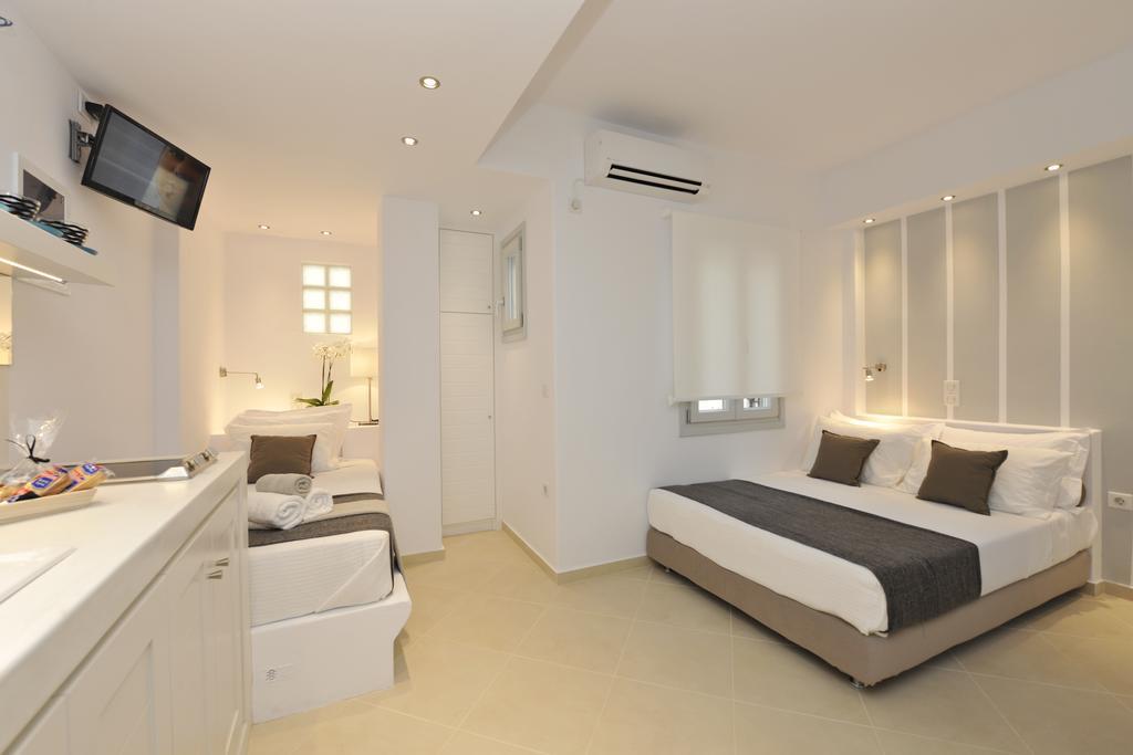 Romantica Suites Naousa  Room photo