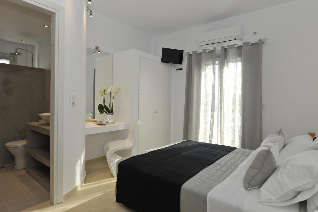 Romantica Suites Naousa  Room photo